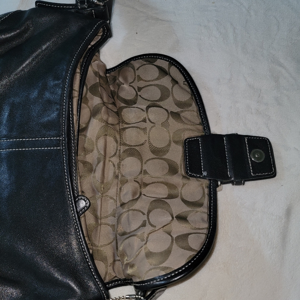 Coach Vintage Soho Black Leather Flap Buckle Medium Bag 06 Y2K 9248 Hobo Purse - Picture 8 of 16